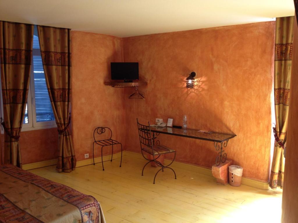Hotel L'Astrolabe Oloron-Sainte-Marie Pokój zdjęcie
