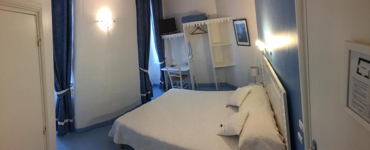 Hotel L'Astrolabe Oloron-Sainte-Marie Zewnętrze zdjęcie